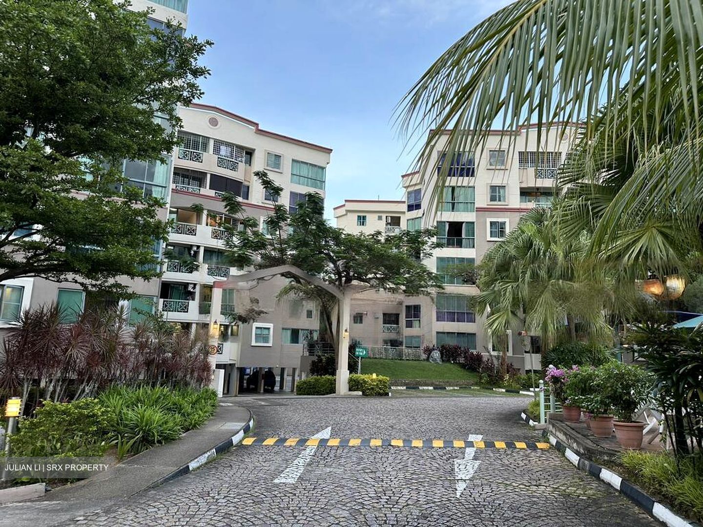 West Bay Condominium (D5), Condominium #500095121